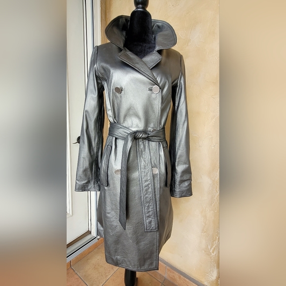 Elie Tahari Leather Coat, Unique, Pewter, Gunmetal Metallic, Silver Colors. XS. - Picture 6 of 11